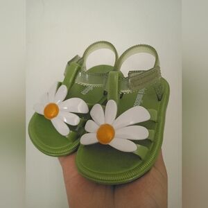 Melissa Green Daisy Jelly Sandals for Kids